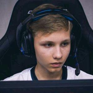 隨著國家隊 隨著國家隊